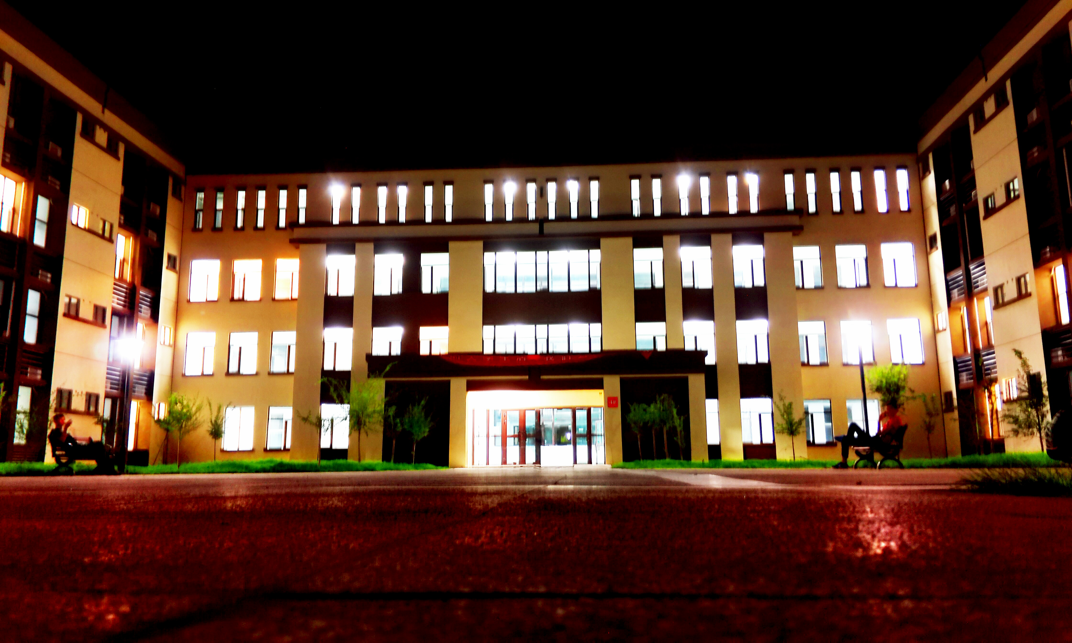 新疆财大商务学院