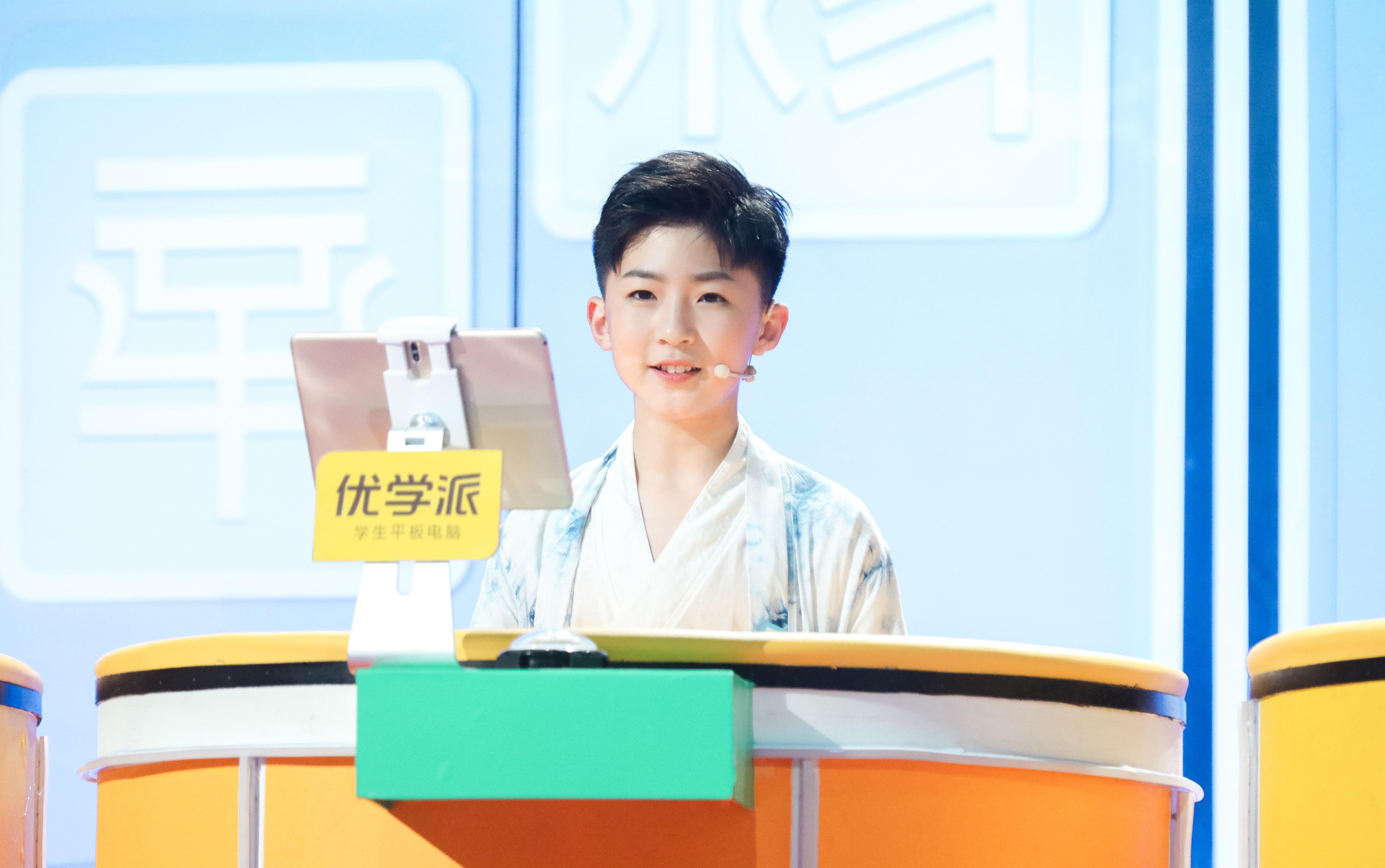  p data-id="gnx3q3oc4d">屈良元,男,屈原的第七十六代后人,曾参加