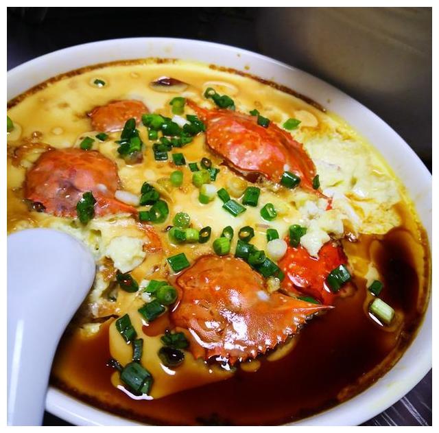  p>螃蟹蒸鸡蛋是一道以螃蟹,鸡蛋等为主要食材制作的美食. /p>