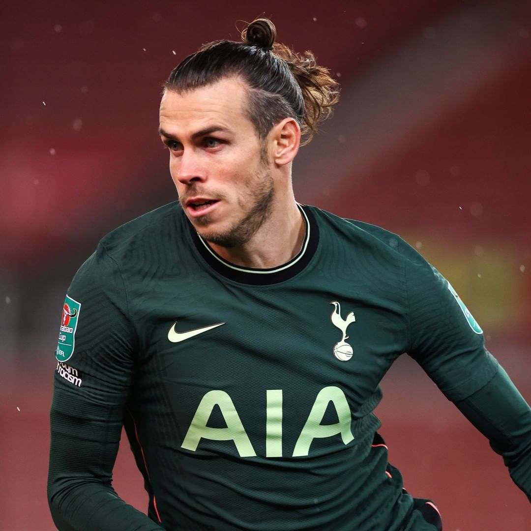  p>加雷思·贝尔 i>(gareth bale) /i>,全名加雷思·弗兰克·贝尔