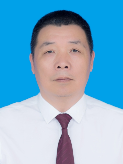  p>阮定豹,现任浙江省丽水市遂昌县应急管理局党委副书记,副局长 span
