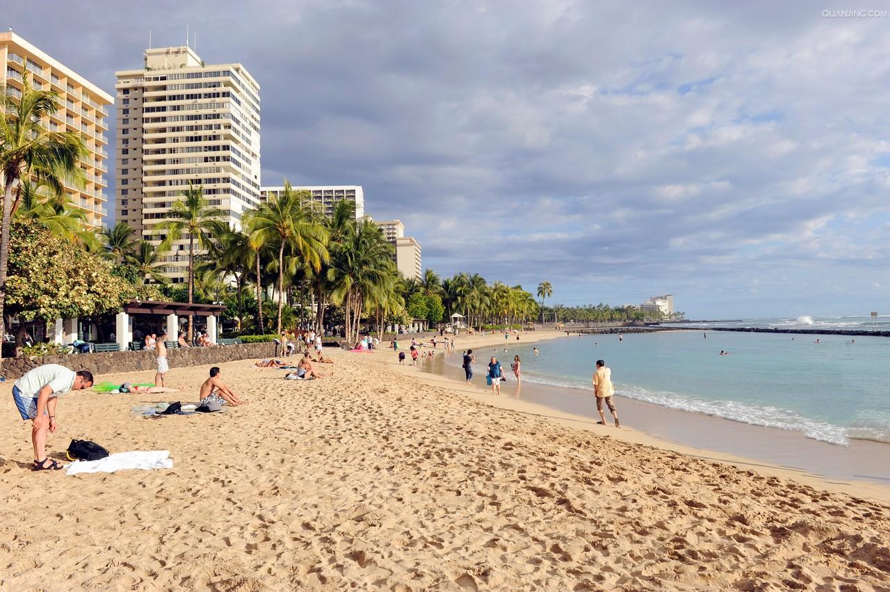  p></p></a>威基基海滩(waikiki beach)位于 a target="_blank" href="/item