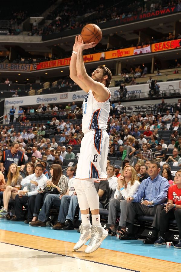 约什·麦克罗伯茨