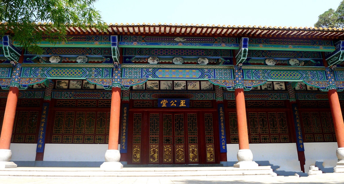 云南大学至公堂