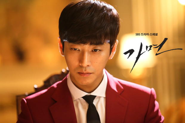  p>《假面》是韩国sbs电视台于2015年5月27日起播出的水木连续剧,由付