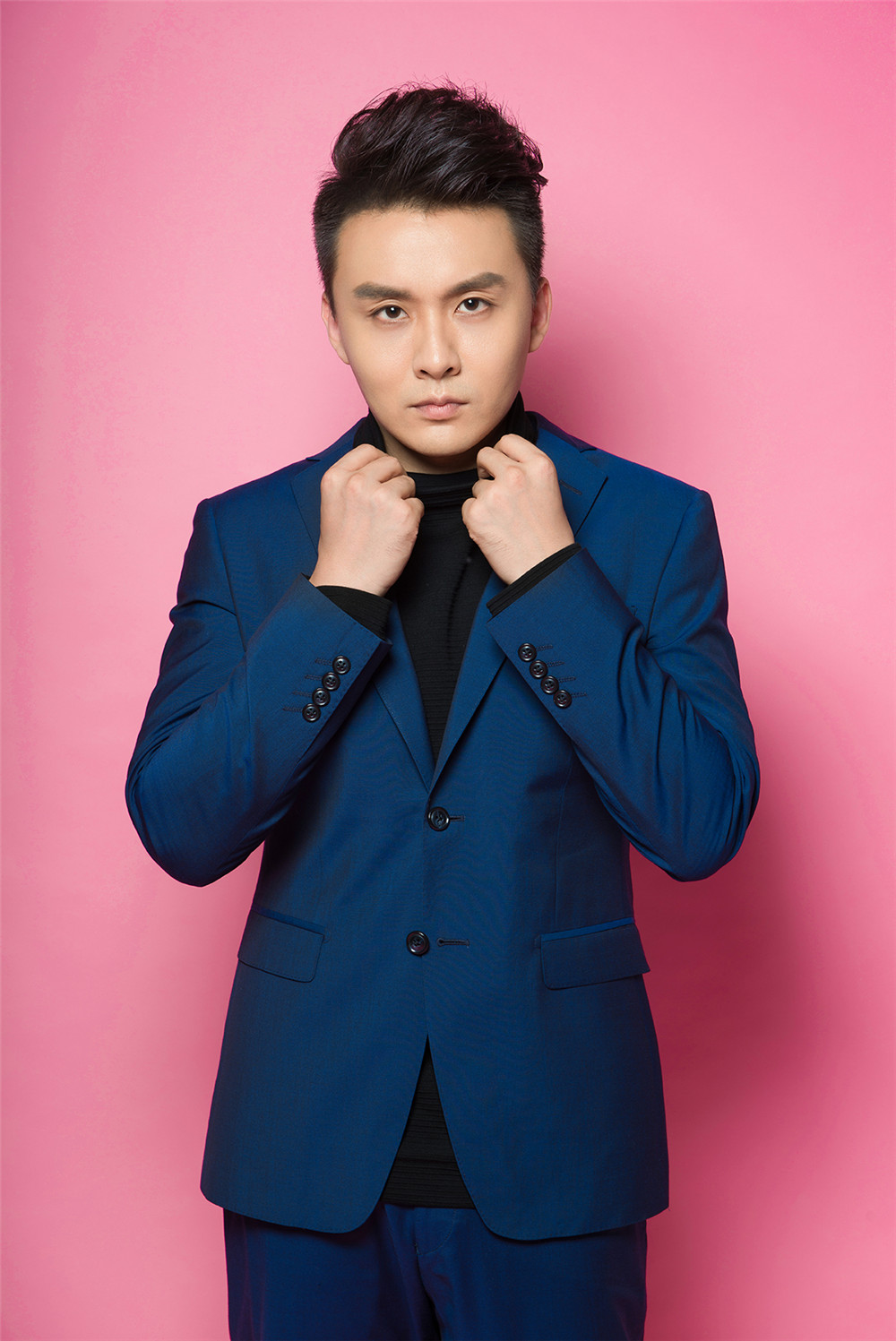  p>姜晓冲,1987年8月18日出生于北京,中国内地男演员,毕业于 a target