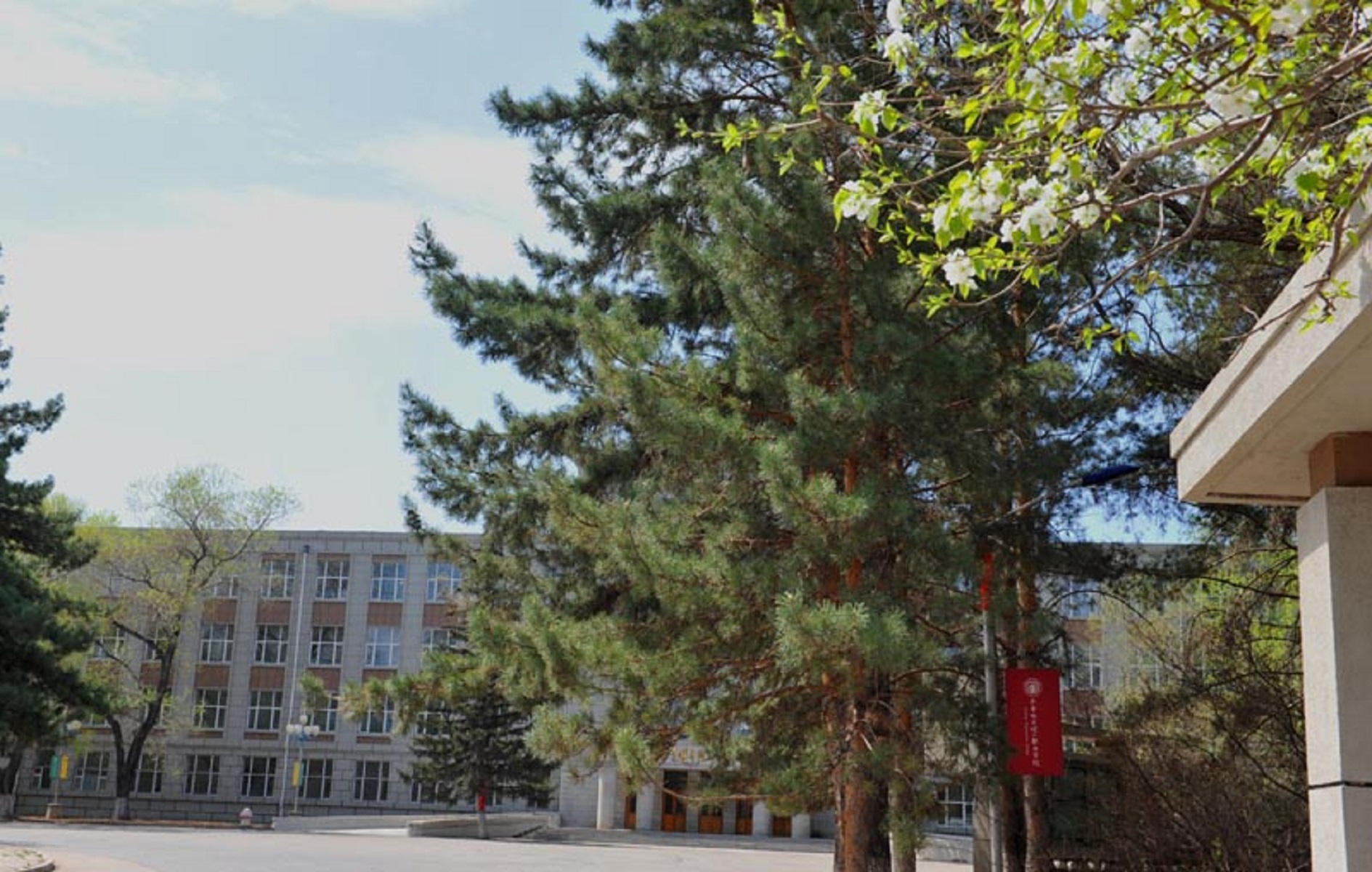  p>齐齐哈尔理工职业学院,位于 a href="#" data-lemmaid="129397">