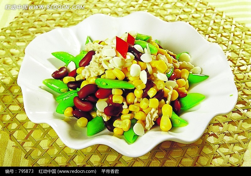  p>满园春色菜是一道以鸭脯肉和酱猪耳为主要原料的菜品. /p>