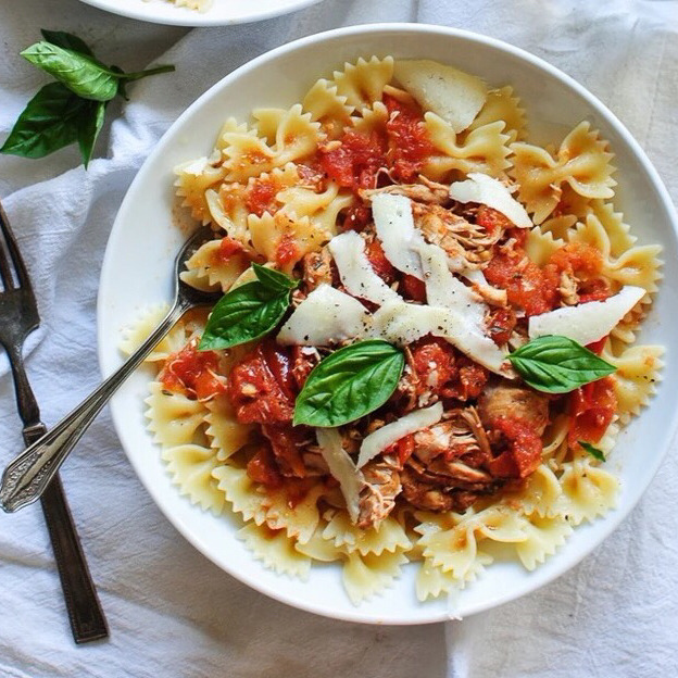 番茄鸡肉蝴蝶结意面