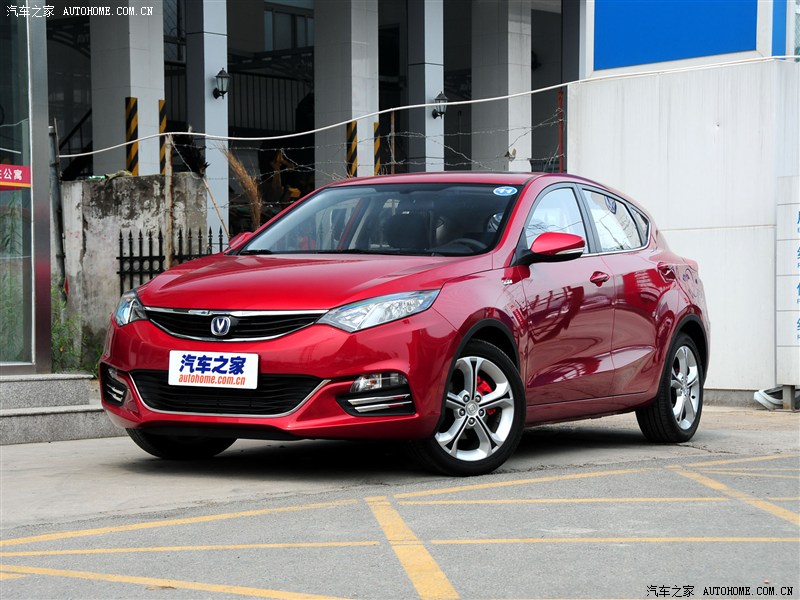 5tgdi 6at手自一体澎湃动力,赢得"最美两厢车"和"最强t动力"的赞誉.