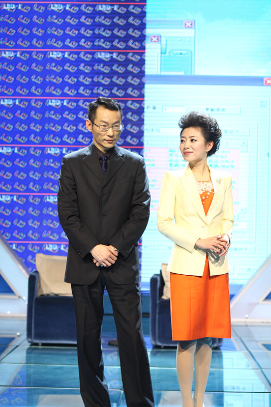 中共党员,1969年出生于湖北武汉,代表作品有《调解面对面》《调解现场