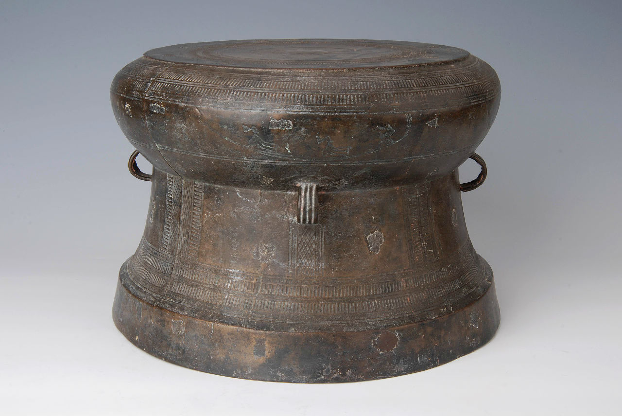 西汉羽人划船纹小铜鼓