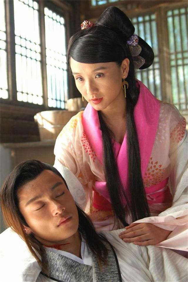 《绝代双骄》影视化48年，找不出一个合格版“玉郎江枫”_百科TA说