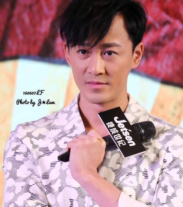  p>林峰,1979年12月8日生于福建厦门,中国香港影视男演员,流行乐歌手.