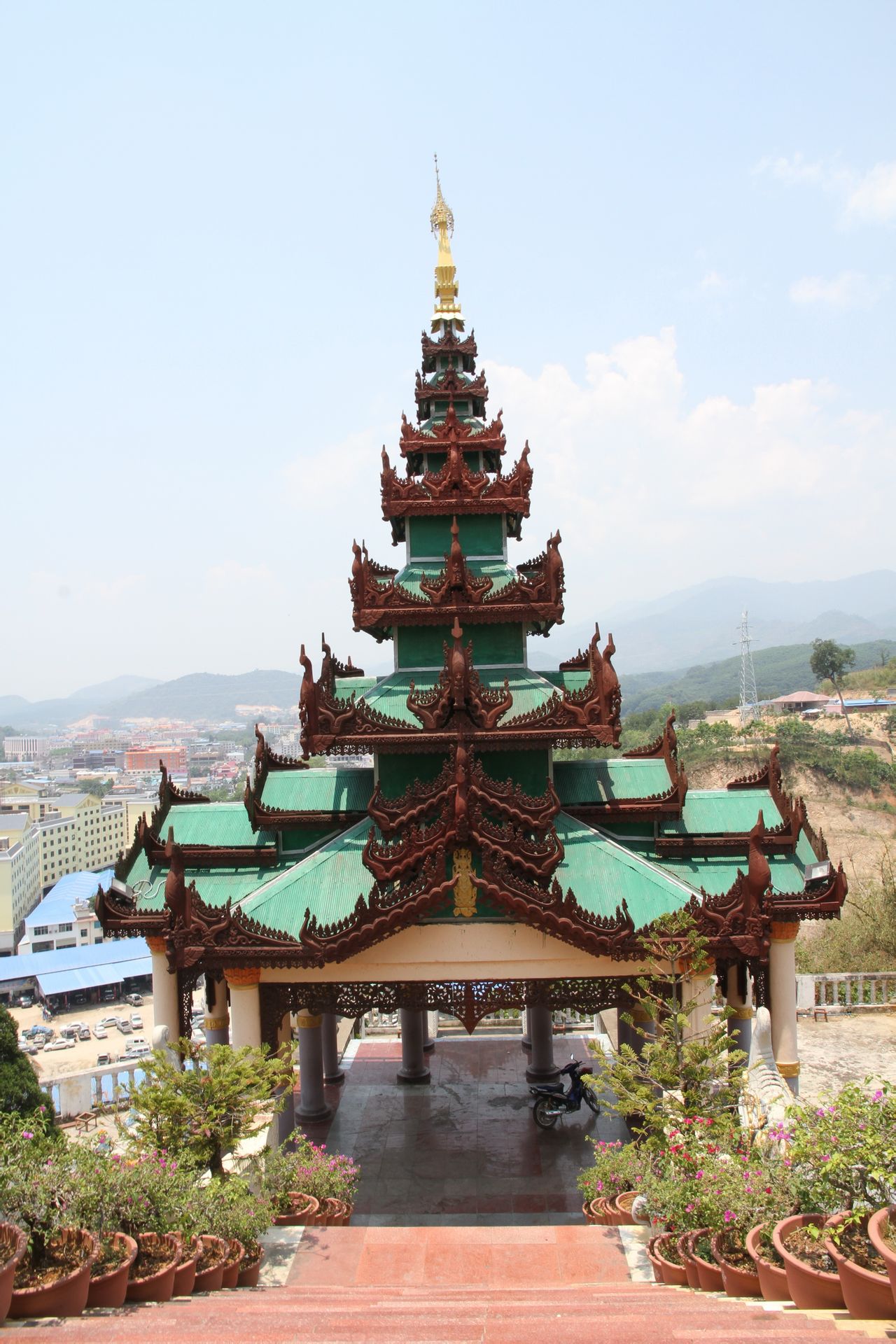  p>勐拉(mongla),又称小勐拉(为了区别于云南的 a target="_blank"