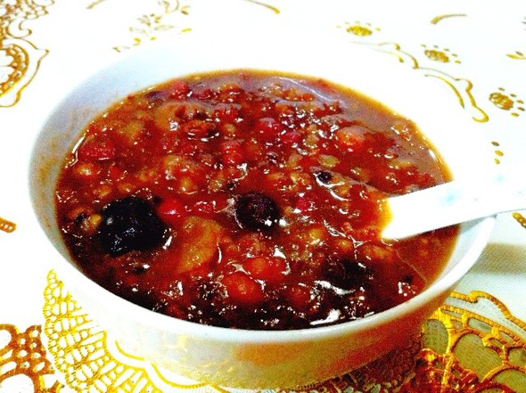 红桂圆阿胶枣粥