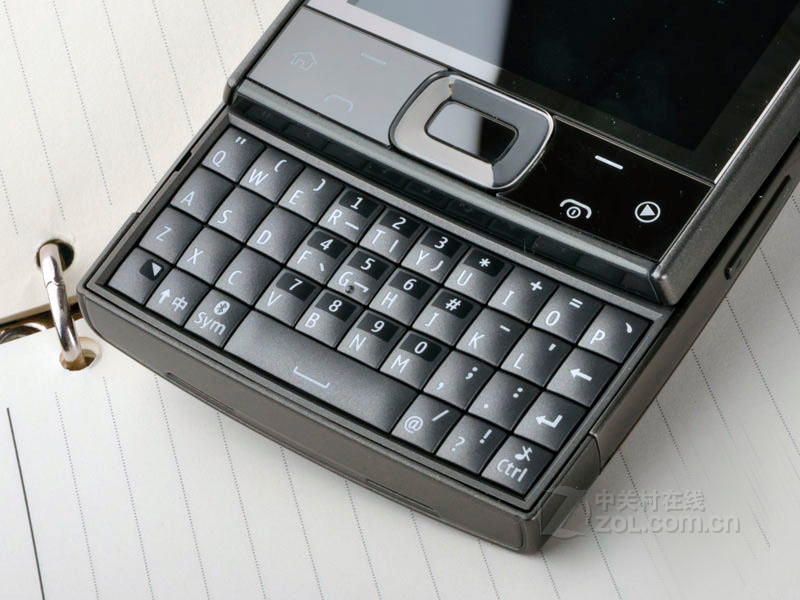  p>诺基亚x5-01是一款3g直板,智能手机,机身内存为512mb rom 256mb