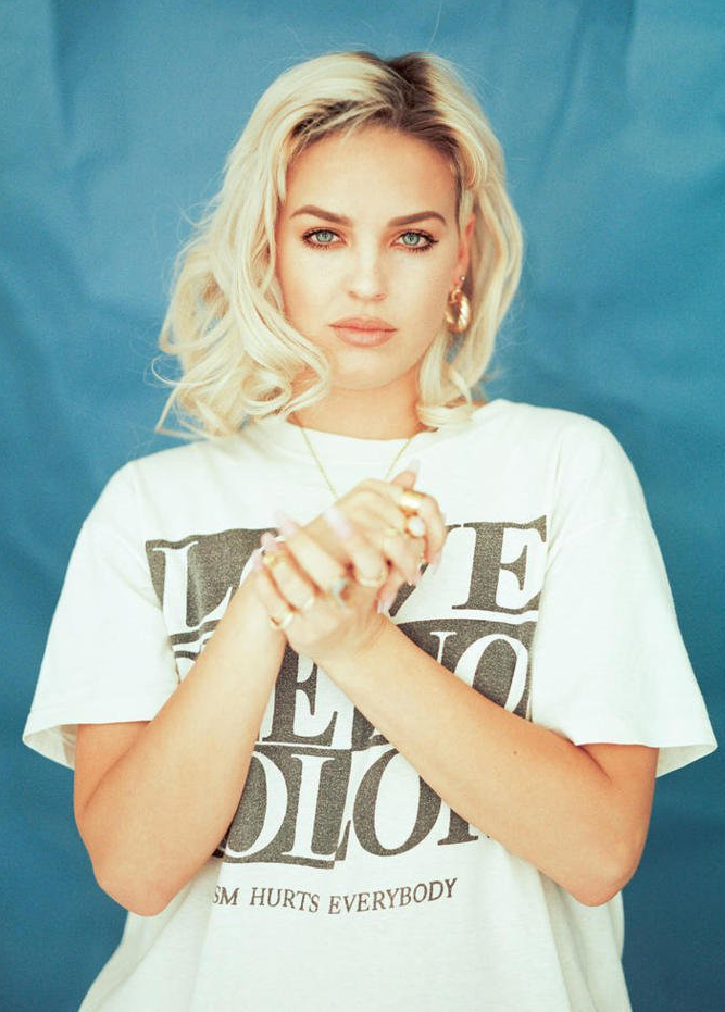  p>阿内-玛丽(anne-marie),1991年4月7日出生于英国埃塞克斯郡,英国