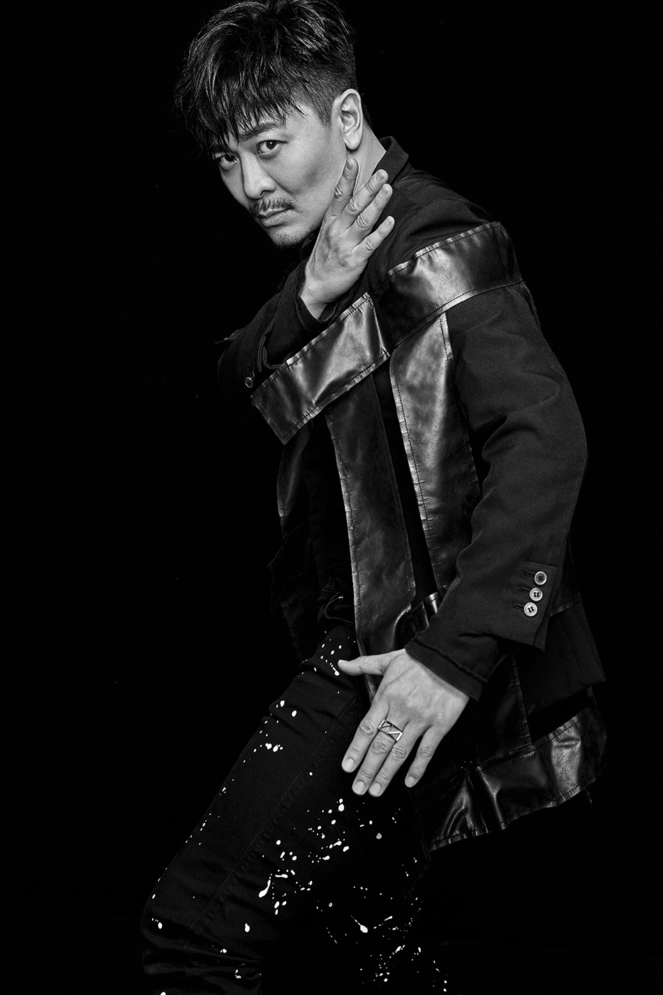  p>吴樾,1976年4月25日出生于河北省张家口市,中国内地男演员,毕业于 