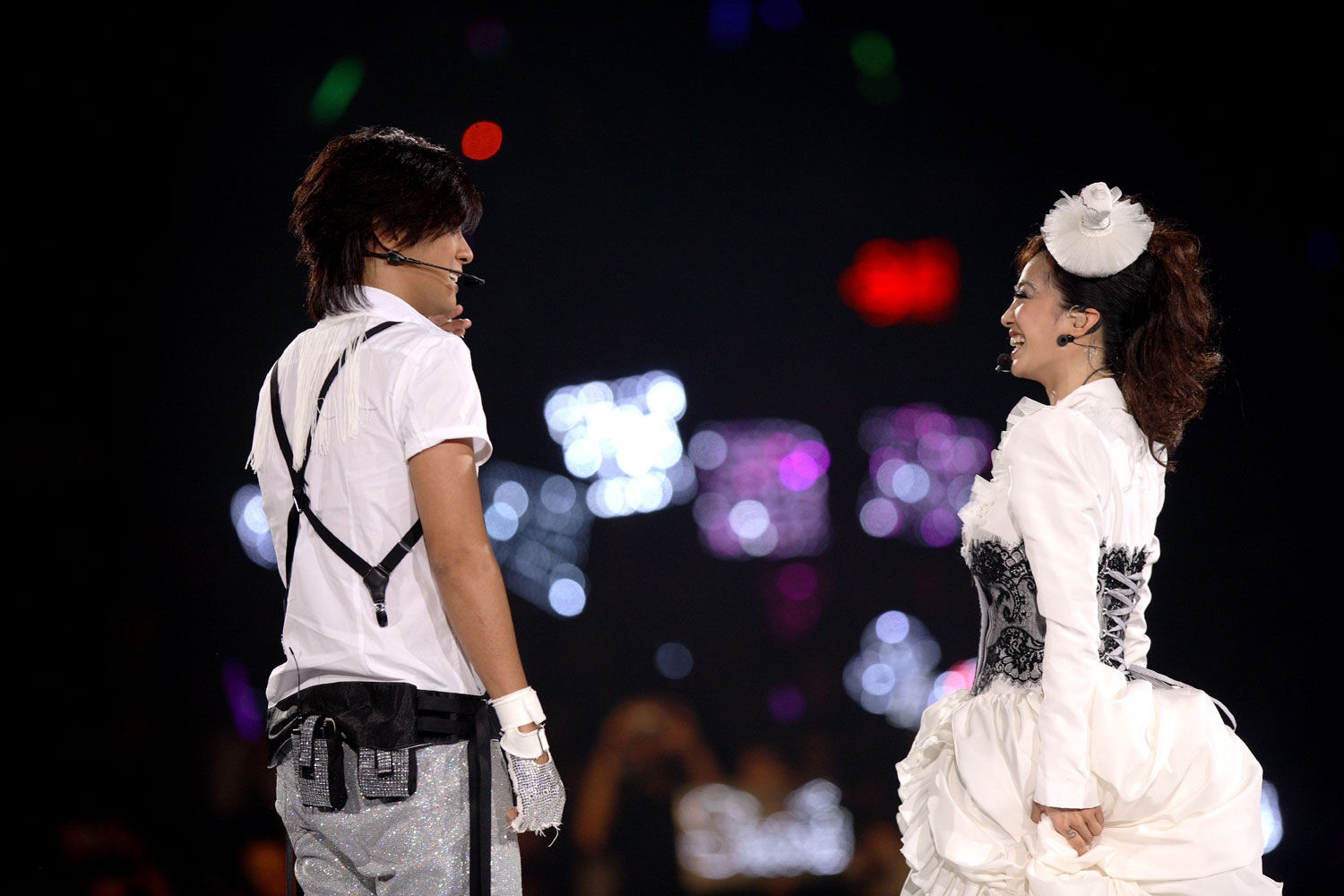  p>蔡依林(jolin tsai),本名蔡依翎,曾用名蔡宜凌,1980年9月15日出生