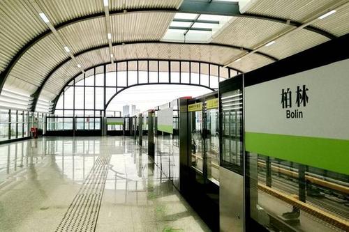  p>柏林站是 a target="_blank" href="/item/武汉地铁4号线/9853019"