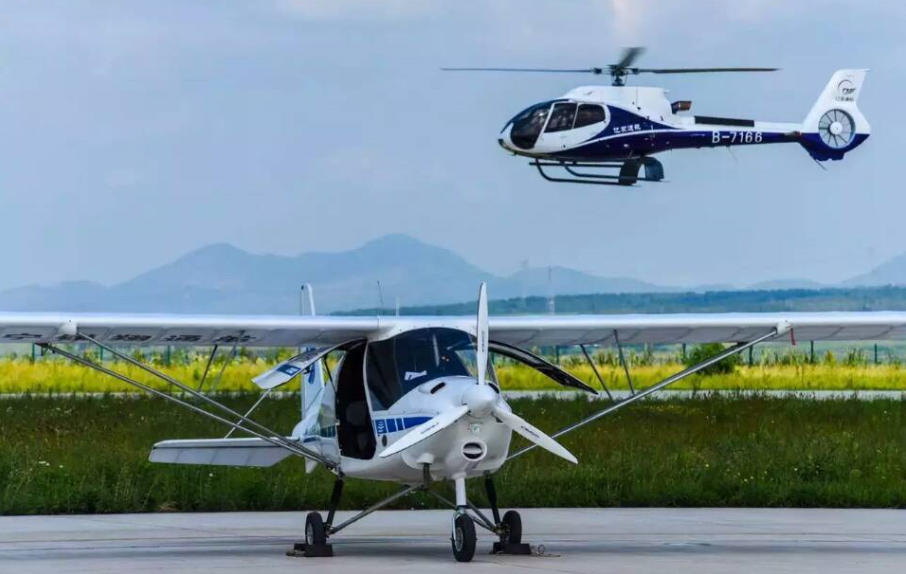  p>沈阳通用航空产业基地位于沈阳市法库县财湖景区,是沈阳市委,市