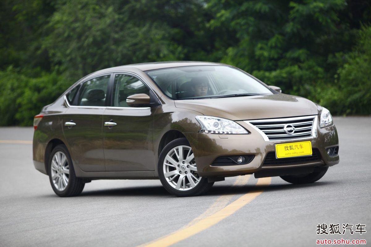  p>轩逸是日产全球同步推出的一款全新战略车型,采用创新设计搭载先进