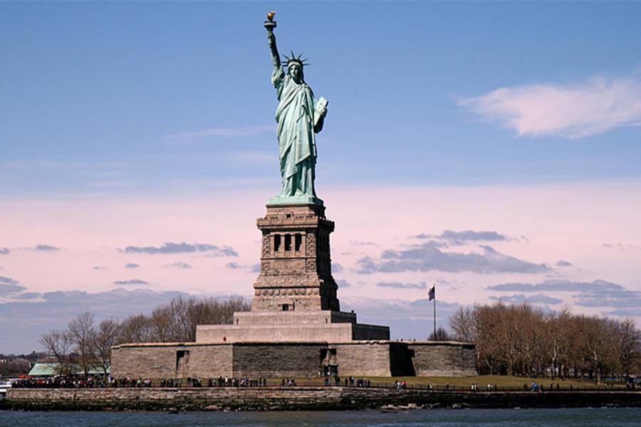 自由女神像