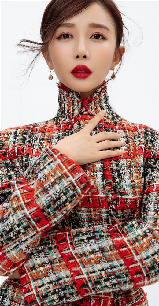  p>潘时七(sookie),1987年2月19日出生于湖北省武汉市,中国内地女演员