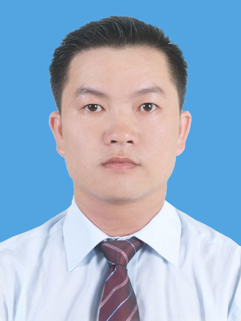 出生于1978年5月,中共党员,大专学历,1998年12月参加工作,现任德保县