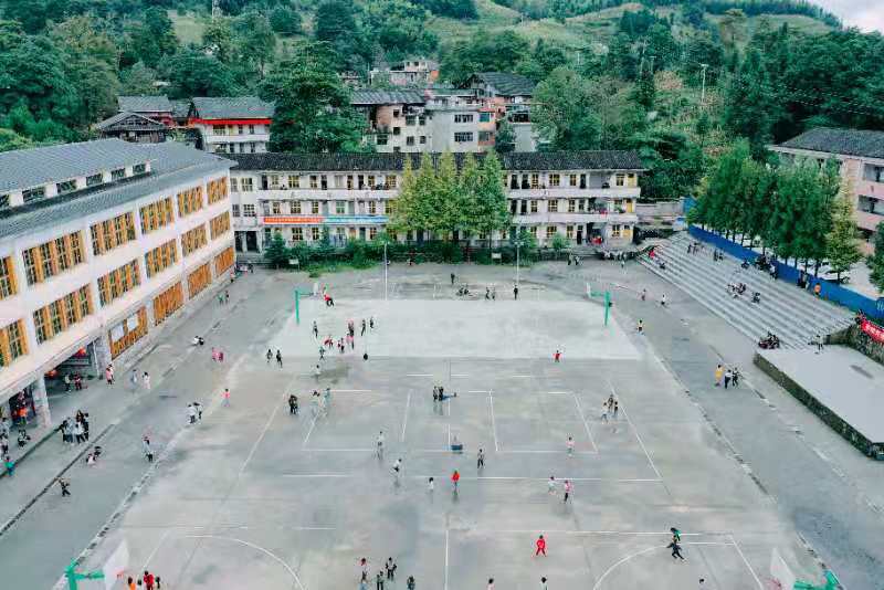 虎形山瑶族乡九年义务制学校