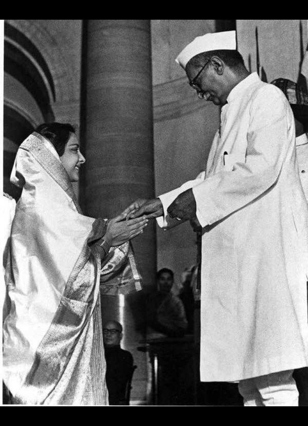 纳尔吉司·杜特