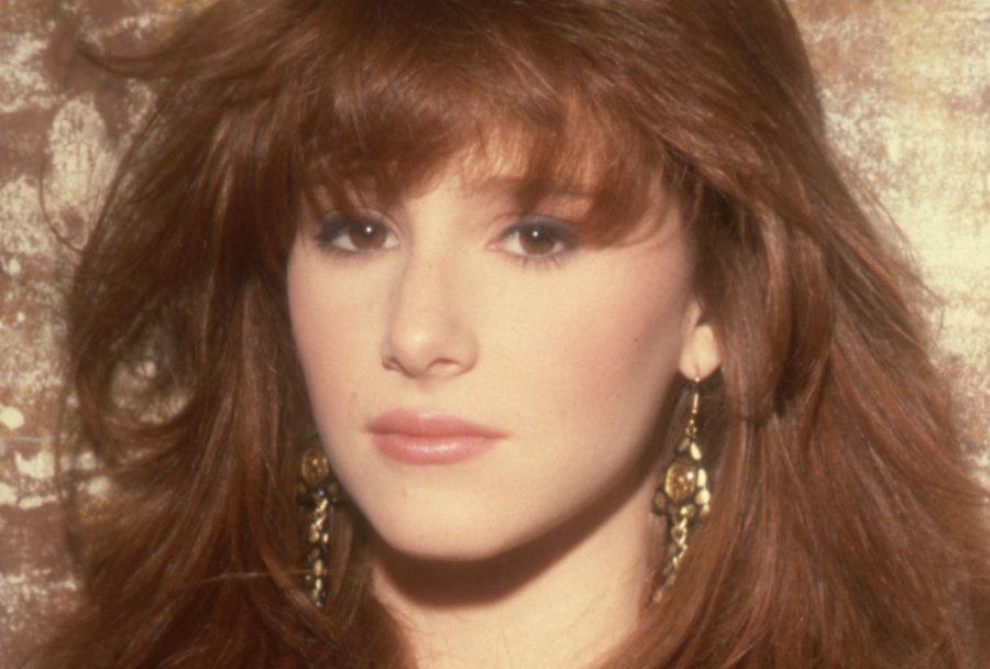 darwisch,1971年10月2日出生于美国加利福尼亚州诺沃克,美国女歌手