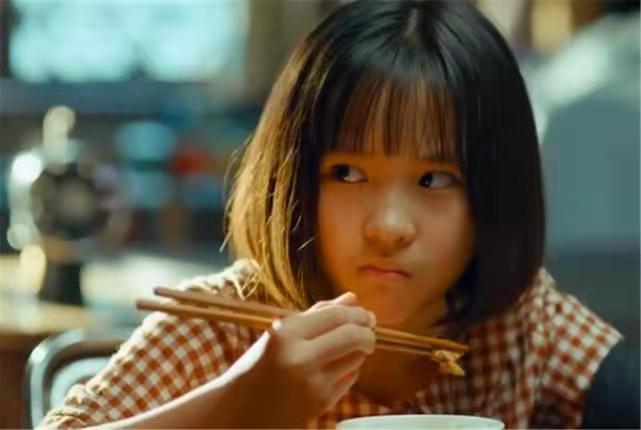  p>季妍霏,2010年2月23日出生于陕西西安,中国内地女演员.