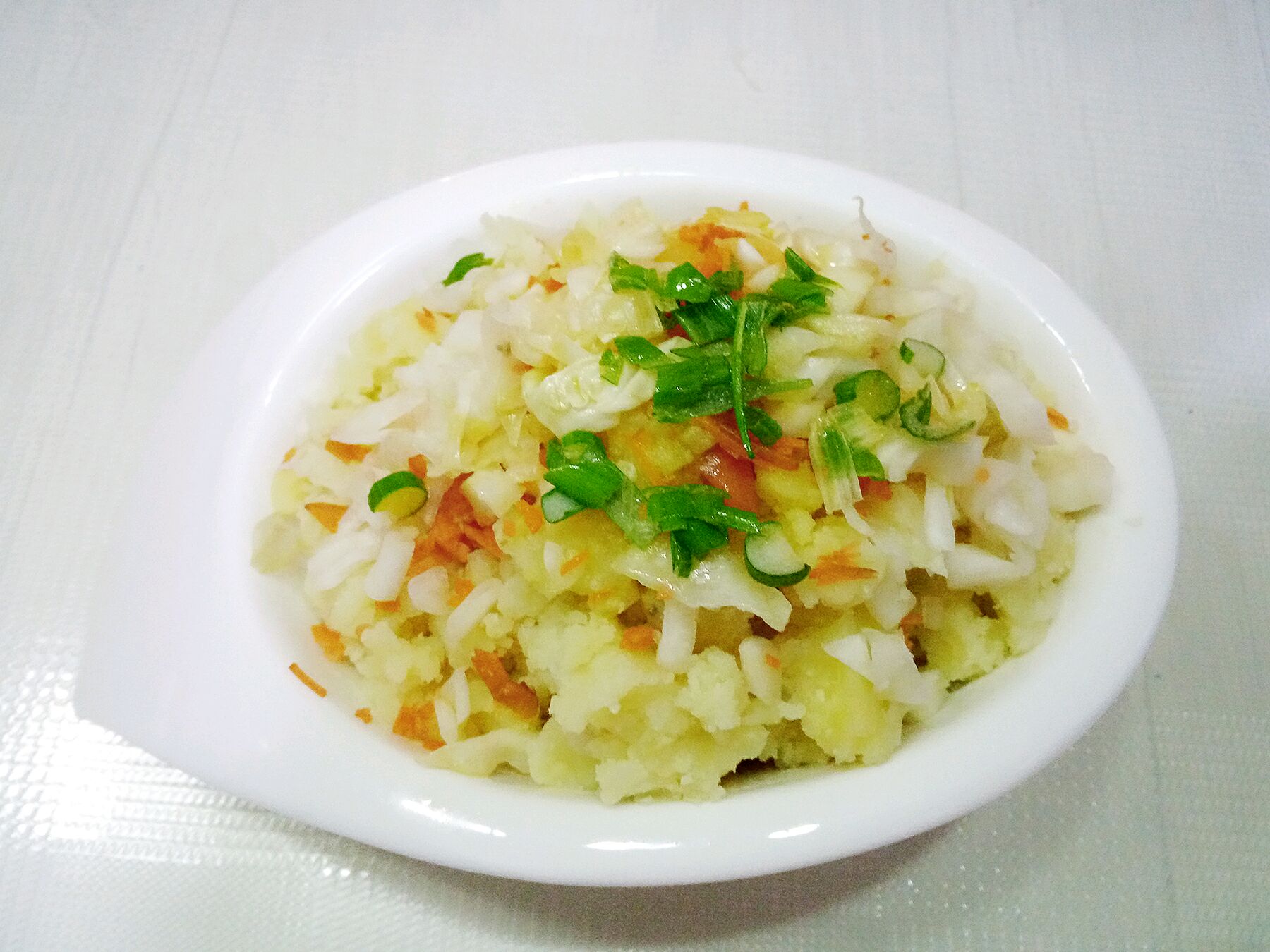  p data-id="gnvf101twv">菜名:泡菜土豆泥,是以土豆,酸菜,泡野山椒