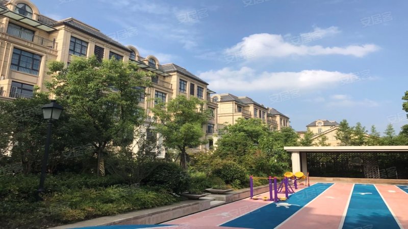  p>绿地海珀风华(公寓)位于上海市青浦赵巷,由上海绿地赵巷置业有限