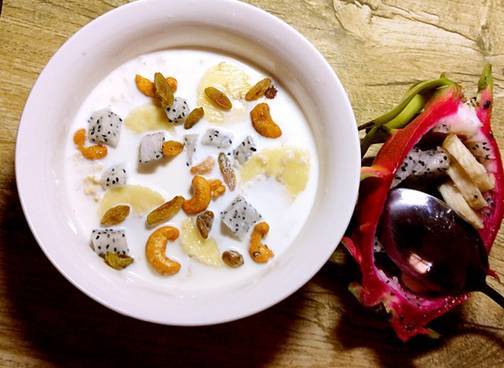 香蕉牛奶燕麦粥