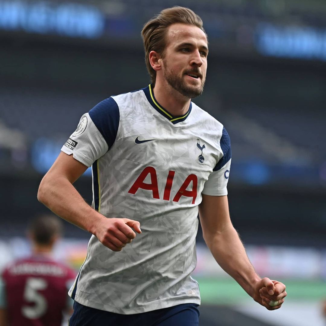  p data-id="gnt8sst1vy">哈里·凯恩(harry kane),1993年7月28日出生