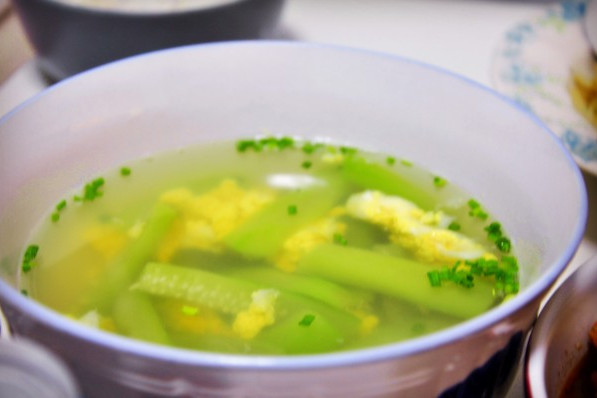 秋葵丝瓜蛋汤