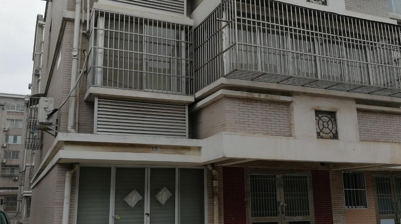  p>华士村别墅中区位于无锡市江阴市江阴,共计房屋158户. /p>