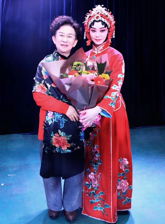 杜永真