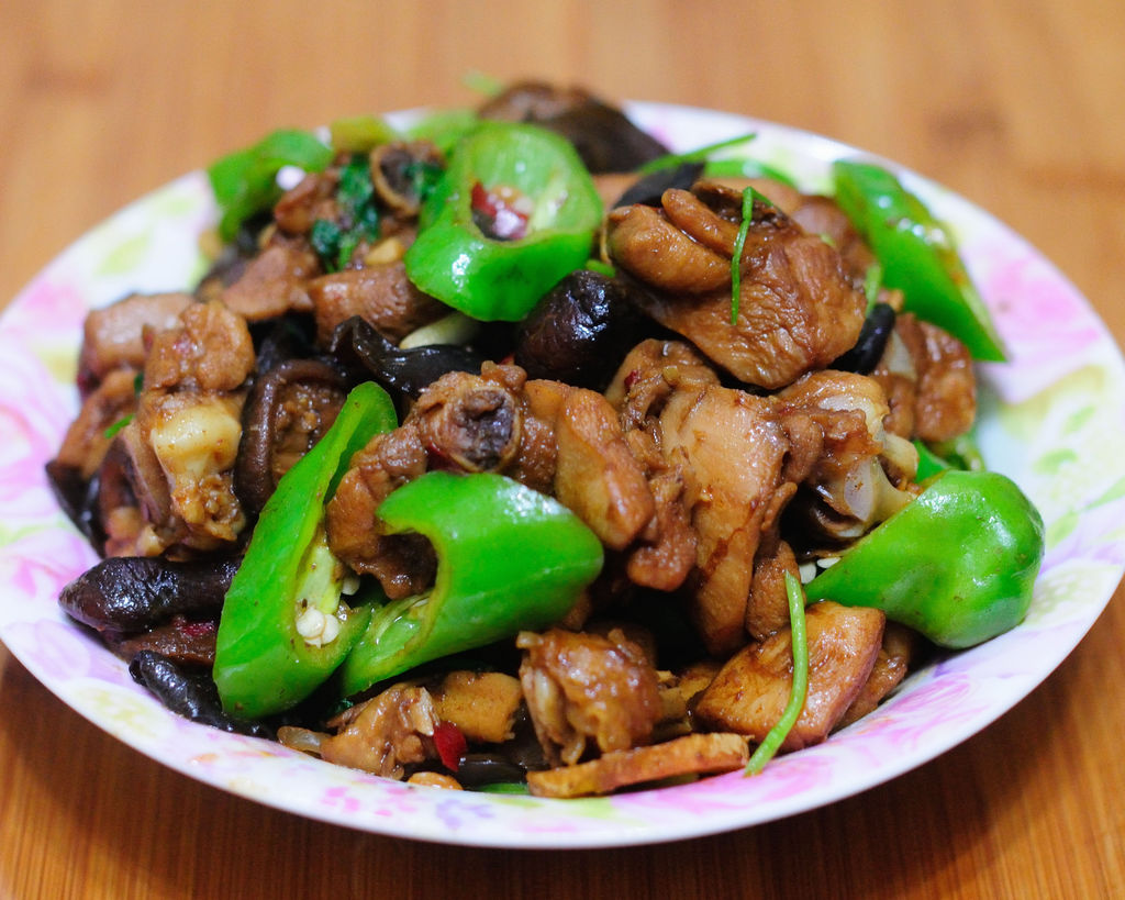 鸡肉炒青椒