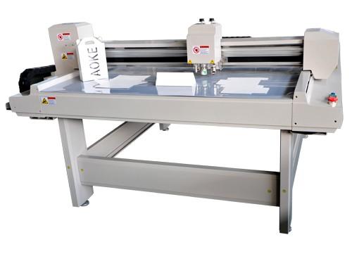 电脑卡纸切割机