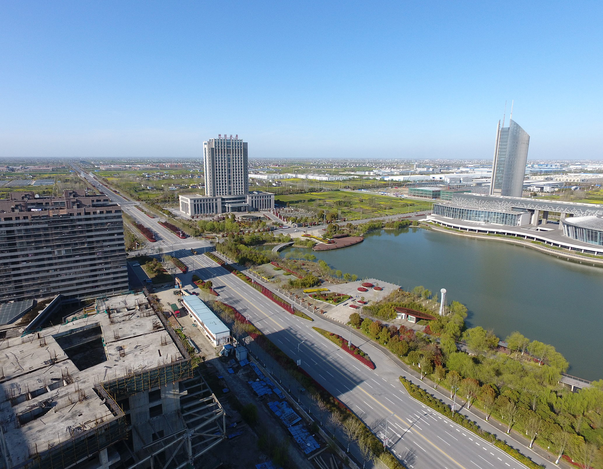  p>东台—灵武公路,简称东灵线,是中国境内的普通公路,为中国国家道路