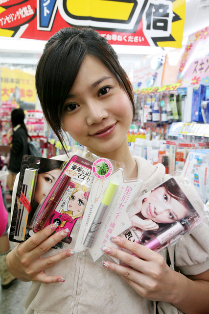  p>曾之乔(joanne),1988年11月17日出生于台湾省新竹县,中国台湾影视