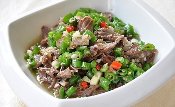 青椒炒削骨肉