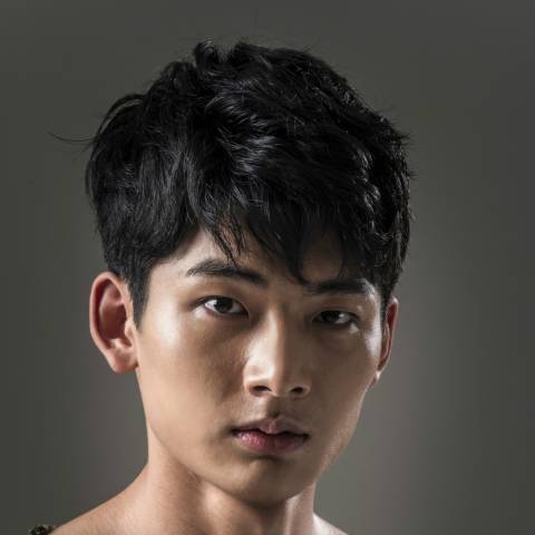 Hero 韩国09年金景熙执导的电视剧 百度百科