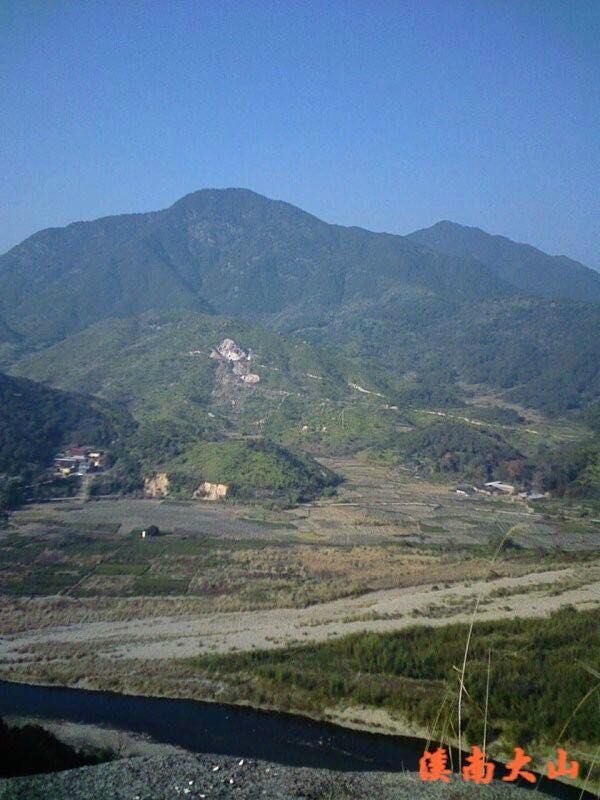  p>溪南村位于福建省福安市东南部,距镇政府5千米,市政府25千米.