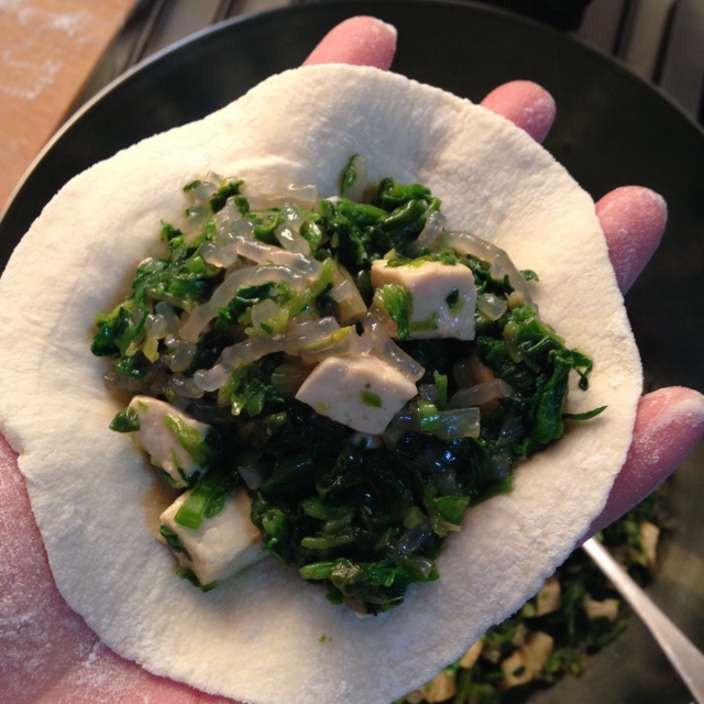菠菜豆腐粉丝包子