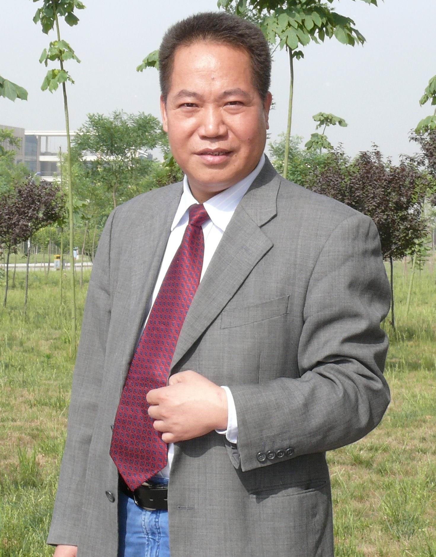  p data-id="gnwucq2xmu">曹明明,男,1960年3